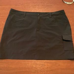 Eddie Bauer Black Skort Size 14